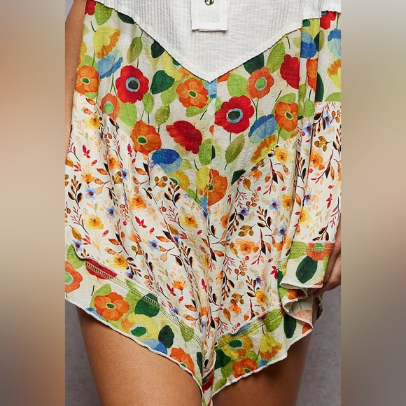 POL Round Neck Ribbed Tank with Woven Print Patch🆕 - Picture 6 of 6